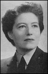 Vera Atkins, WAAF squadron officer. Photo by United Kingdom (1946). PD-Britishgov. Wikimedia Commons.
