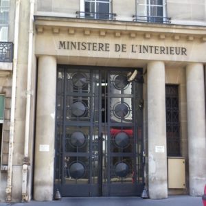 11, rue des Saussaies à Paris. One of the Gestapo headquarters. Photo by Erwmat (2013). PD-CCA-Share Alike 3.0. Wikimedia Commons.