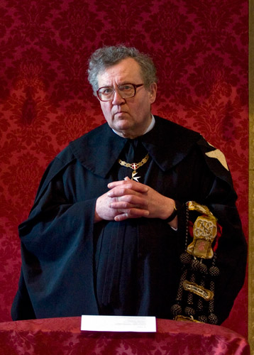 HMEH Fra’ Matthew Festing, 79th Prince and Grand Master, Sovereign Military Order of Malta. Photo by Aquilachrysaetos (2008). PD-Author’s release. Wikimedia Commons.