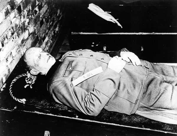 The body of Alfred Jodl after being hanged, Oct. 16, 1946. Photo by US Army (October 16, 1946). PD-US Government. Wikimedia Commons. 