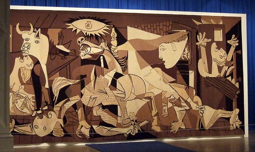 Tapestry of Picasso’s Guernica, by Jacqueline de la Baume Dürrbach, at the Whitechapel Gallery in London. Photo by ceridwen (31 October 2009). PD-Creative Commons Attribution-Share Alike 2.0. Wikimedia Commons. 