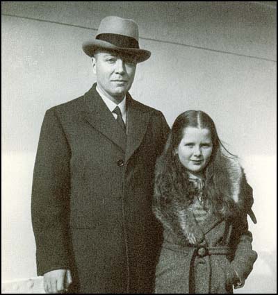 William Bullitt and his daughter, Ann. Photo by anonymous (date unknown). 