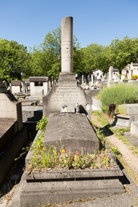 Example of a truncated column. Photo by Pierre-Yves Beaudouin (2017). Père Lachaise Cemetery. PD-CCA-Share Alike 4.0 International. Wikimedia Commons. 