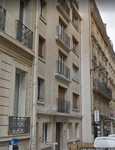 Exterior of 21, rue le Sueur. Building on left (no. 19) and on right (no.23) are original. Sandwiched in-between is no. 21. Notice the difference in architectural style of no. 21 compared to its contingent neighbors. Photo by Google Maps (date unknown). 