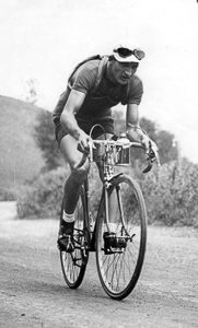 Gino Bartali, king of the mountain, in the 1938 Tour de France. Photo by anonymous (19 July 1938). Fulgur Photo-Press. PD-Expired Copyright. Wikimedia Commons. 