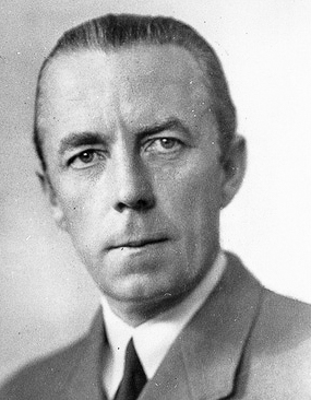 Count Folke Bernadotte. Photo by anonymous (c. 1945). USHMM, courtesy of National Archives, http://www.ushmm.org/. PD-70+. Wikimedia Commons.