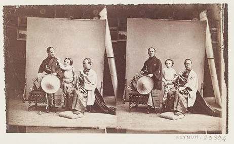 Paul Nadar (center) and two members of the Japanese Embassy. Photo by Félix Nadar (c. 1862). PD-100+. Wikimedia Commons.