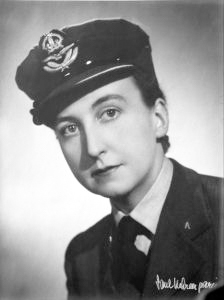 Pearl Witherington in uniform. Photo by anonymous (date unknown).