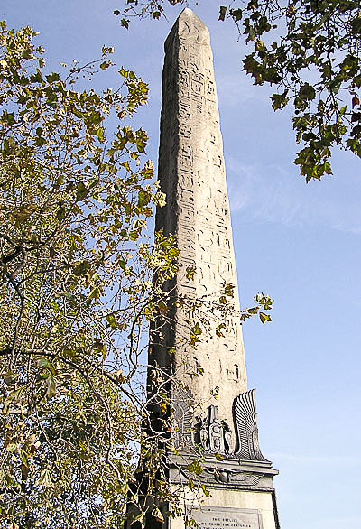 Cleopatra’s Needle, London, England. Photo by Adrian Pingstone (2004). PD-Author Release. Wikimedia Commons.