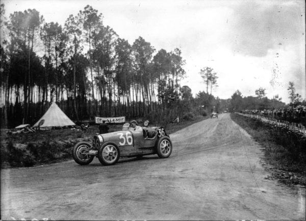 W. Williams driving the number 36 car at the 1929 Belgium Grand Prix. Photo by anonymous (c. 1929). Bibliothèque nationale de France. PD-70+. Wikimedia Commons.