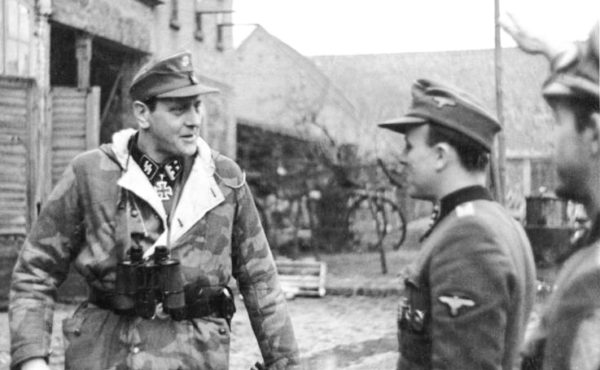 SS-Obersturmbannführer Otto Skorzeny. Photo by anonymous (c. February 1945). Bundesarchiv, Bild 183-R81453. PD-CCA-Share Alike 3.0 Germany. Wikimedia Commons.