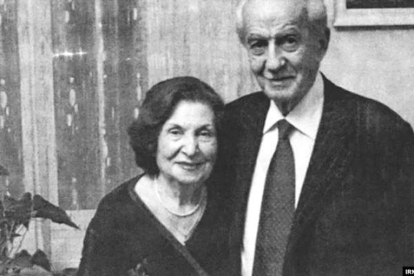 Goar and Gevork Vartanian during their retirement. Photo by anonymous (date unknown). Islamic Republic News Agency.