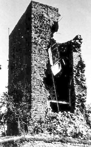 Destroyed tower which served as the lookout post for Lt. Fox. Photo by anonymous (c. 1945).
