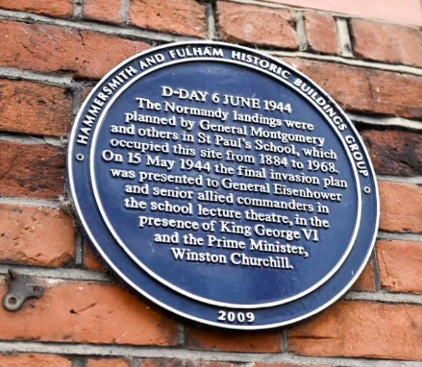 Historic plaque commemorating 15 May 1944 presentation to King George VI and Prime Minister Winston Churchill of the final Allied plan for the invasion of Europe. Photo by anonymous (date unknown).