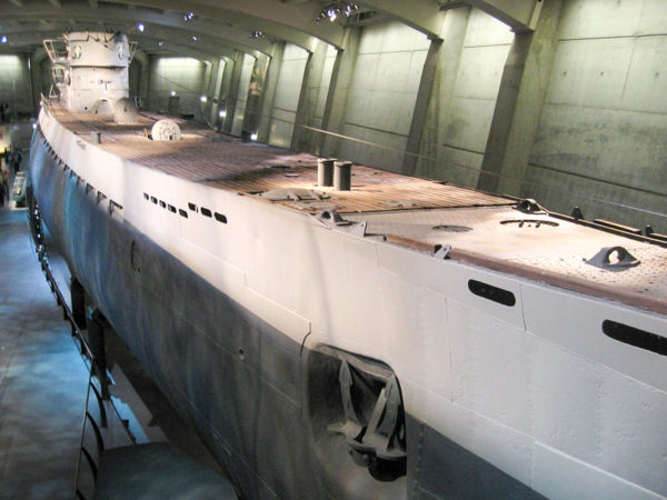 U-505 at the Museum of Science and Industry, Chicago. This is the only fully intact German U-boat captured during World War II. Photo by Jeremy Atherton (2005). PD-CCA Share Alike 2.5 Generic. Wikimedia Commons.