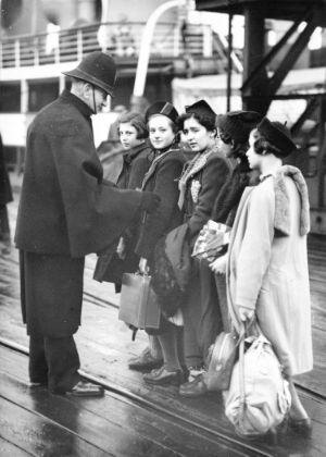 Kindertransportees arriving at Harwich, England. Photo by anonymous (c. 1938). Wiener Library.