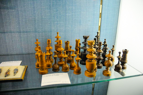 Musée Carnavalet exhibit of the chess pieces used by King Louis XVI while in prison waiting for his trial and ultimate execution. Photo by Dan Owen (c. 2013). Courtesy of Dan Owen.