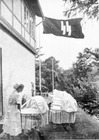 Sister in a Lebensborn home. Photo by anonymous (c. 1943). Bundesarchiv, Bild 146-1973-010-11/CC-BY-SA 3.0. PD-CCA-Share Alike 3.0 Germany. Wikimedia Commons. 