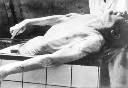 Menachem Taffel’s body, part of the Jewish skeleton collection at KZ Natzweiler-Struthof. Photo by anonymous (c. November 1944). PD-U.S. Government. Wikimedia Commons.