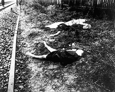 One of Ogorzow’s victims after he threw her body off the moving S-Bahn train. Photo by anonymous (c. 1941). 