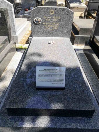 Moussa and Odette’s tomb in the Montparnasse cemetery in Paris. Photo by Lechat (13 July 2020). PD-CCA-Share Alike 4.0 International. Wikimedia Commons.