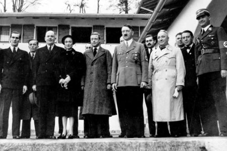 The Duke and Duchess of Windsor photographed with Hitler during their visit to The Berghof, Hitler’s country house in Berchtesgaden. Photo by anonymous (c. October 1937). National Library of France. PD-French Public Domain. Wikimedia Commons. 
