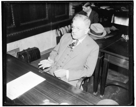 Secretary of the Interior, Harold Ickes. Photo by Harris & Ewing (c. 1939). Library of Congress/Harris & Ewing Collection. PD-No restrictions. Wikimedia Commons. 