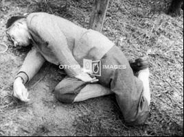 Pierre Bonny after his execution by firing squad. Photo by anonymous (26 December 1944). ©️ Rue des Archives/Other Images.