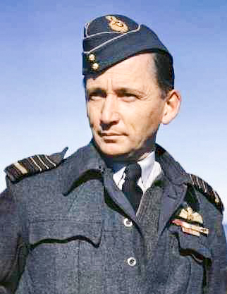 Air Chief Marshal Sir Arthur Tedder on the Italian coast. Photo by anonymous (17 December 1943). PD-U.K. Government. Wikimedia Commons. 