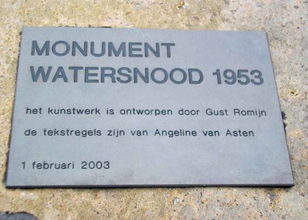 Commemorative plaque at the Watersnoodmuseum identifying the “Monument Watersnood 1953.”