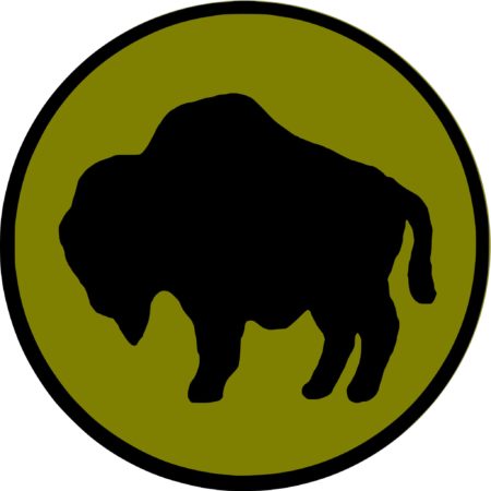 U.S. Army 92nd Infantry Division shoulder patch insignia. Photo by anonymous (c. 2010). PD-Author releasse. Wikimedia Commons.