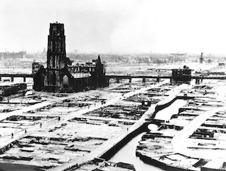 Central Rotterdam after the German bomb blitz on 14 May 1940. Photo by anonymous (date unknown – taken after the debris was removed). PD-U.S. Government. Wikimedia Commons.