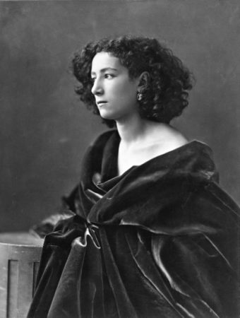 Portrait of Sarah Bernhardt. Photo by Nadar (c. 1864). The Getty Center, Object 45995. PD-No known copyright restrictions. Wikimedia Commons.
