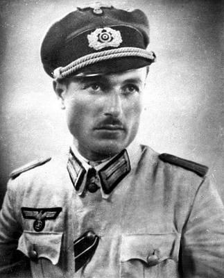 Gen. Shalva Loladzde, a Georgian officer of the German army, who led the Georgian uprising on the Dutch island of Texel. Photo by anonymous (c. early 1940s). PD- Expired copyright. Wikimedia Commons.