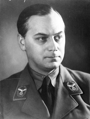 Alfred Rosenberg. Photo by anonymous (c. 1939). Bundesarchiv, Bild 146-1969-067-10/CC-BY-SA 3.0. PD-CCA-Share Alike 3.0 Germany. Wikimedia Commons.