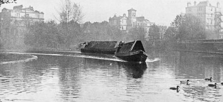 On the Regent’s Canal at Maida Vale, London, a motor narrowboat tows a butty. Photo by anonymous (c. 1934). “Far From Idle: The Women Canal Workers of the Second World War” (author: Rose Staveley-Wadham), The British Newspaper Archive, 4 February 2021. Originally published by The Sphere, 10 November 1934. https://blog.britishnewspaperarchive.co.uk.