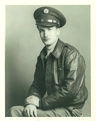 USAAF Sgt. George Smith. Photo by anonymous (date unknown). Courtesy of Greg Smith.